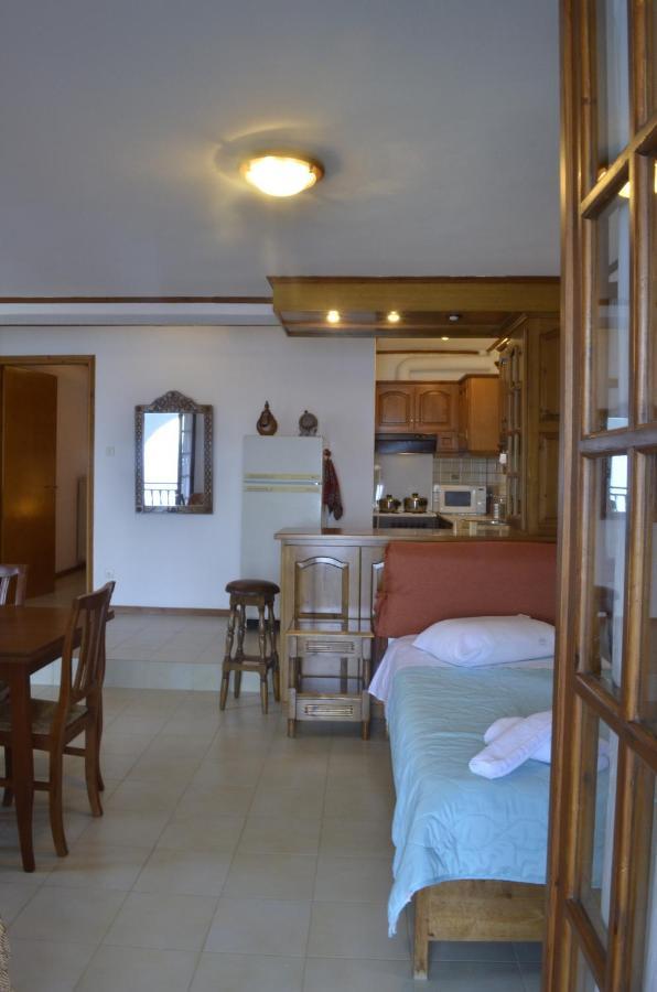 Apartment House Chorefto Chorefton